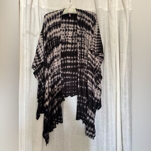 Bamboobies Black and White Tie-Dye Nursing Shawl One Size